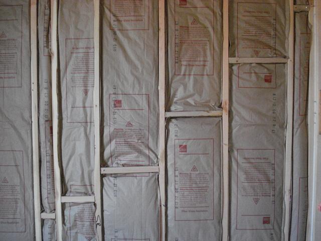 Batt Fiberglass Insulation Installation in Roslyn - Radiant